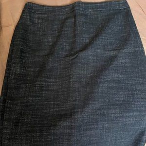 Winter pencil skirt to keep you warm at work